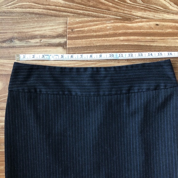 Express Pencil Skirt - Picture 9 of 12